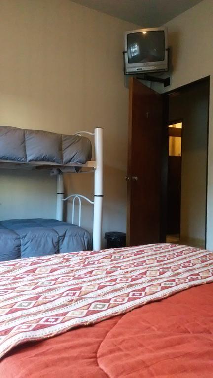 Loica Hostel Пуерто-Мадрін Екстер'єр фото